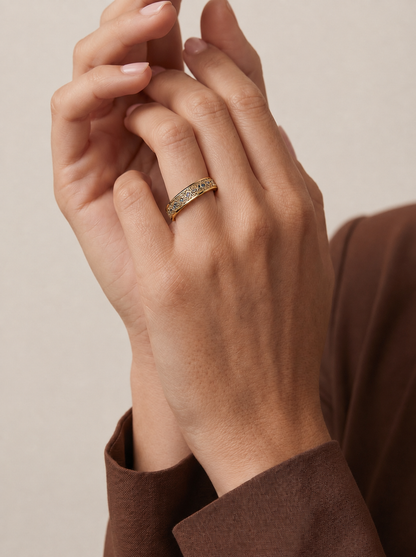 Exo fine golden hollow ring