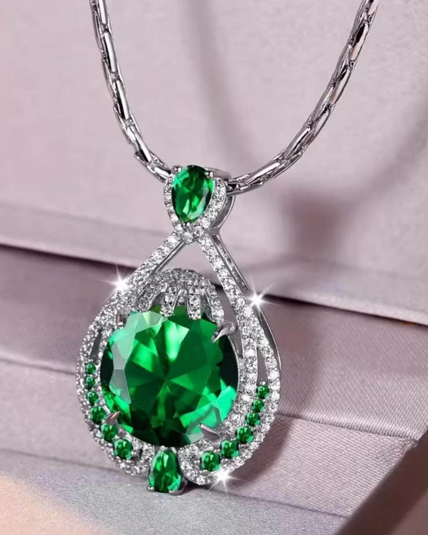 Emerald Teardrop 3 Colors Necklace