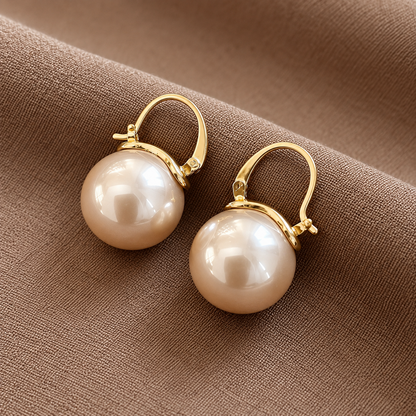 Touchy of Pearls Earrings