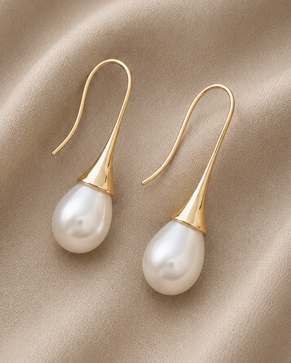 Goldy Pearl Beauty Earrings