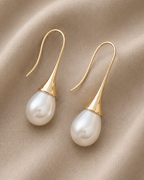Goldy Pearl Beauty Earrings