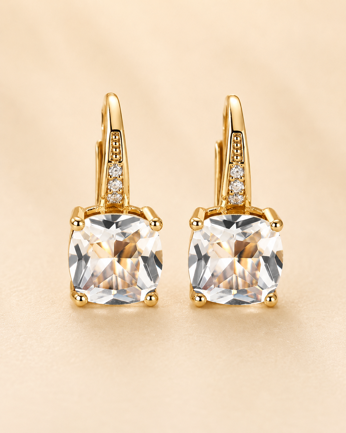 Mayestic Stone Earrings Gold