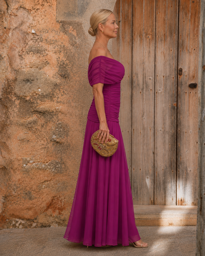 Vinoa | Elegant Flowing Dress